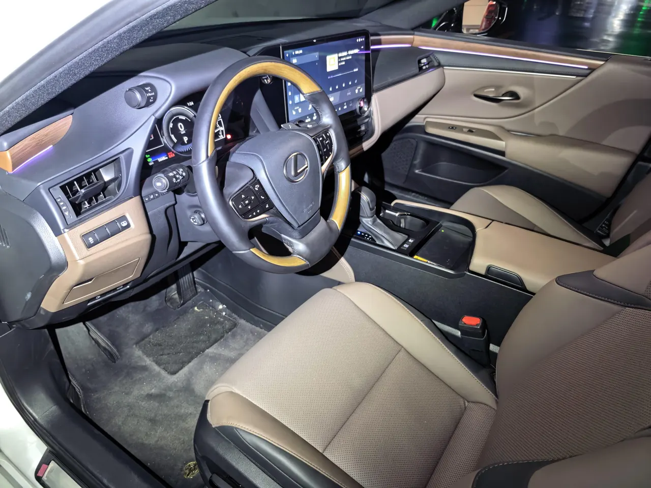 Lexus ES (Imported) 2025 ES300h 2.5 Stepless Premium Edition Automatic Gear 5