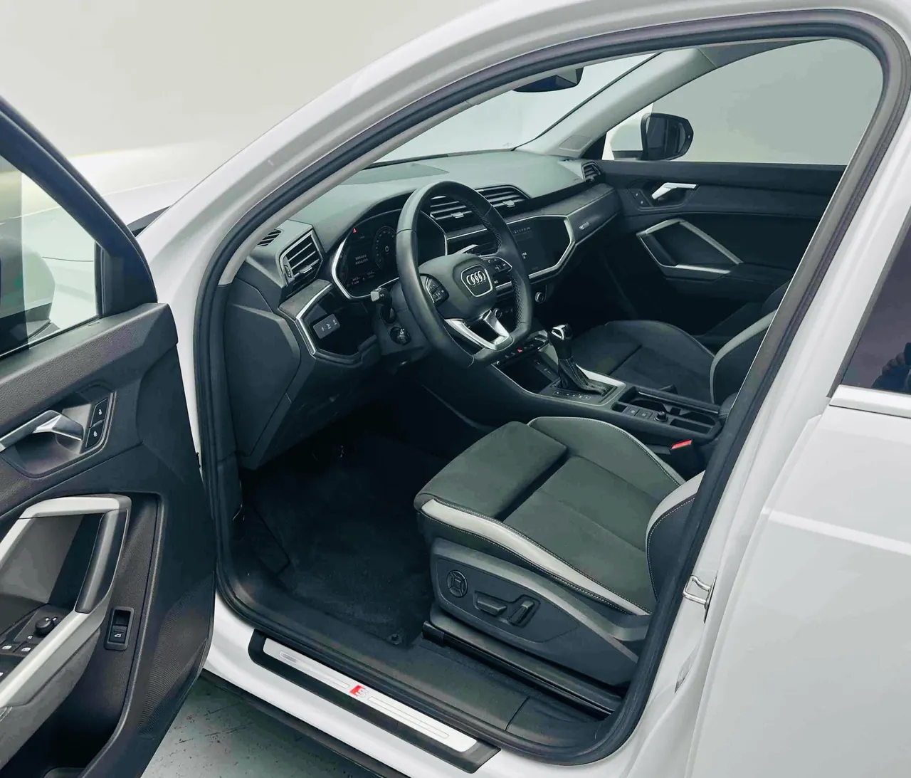 Audi 2022 Q3 1.4TFSI 35TFSI Fashion Dynamic Automatic 7
