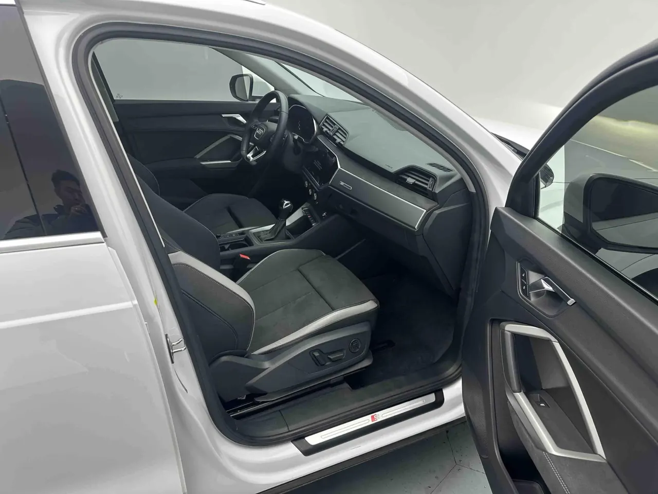 Audi 2022 Q3 1.4TFSI 35TFSI Fashion Dynamic Automatic 9