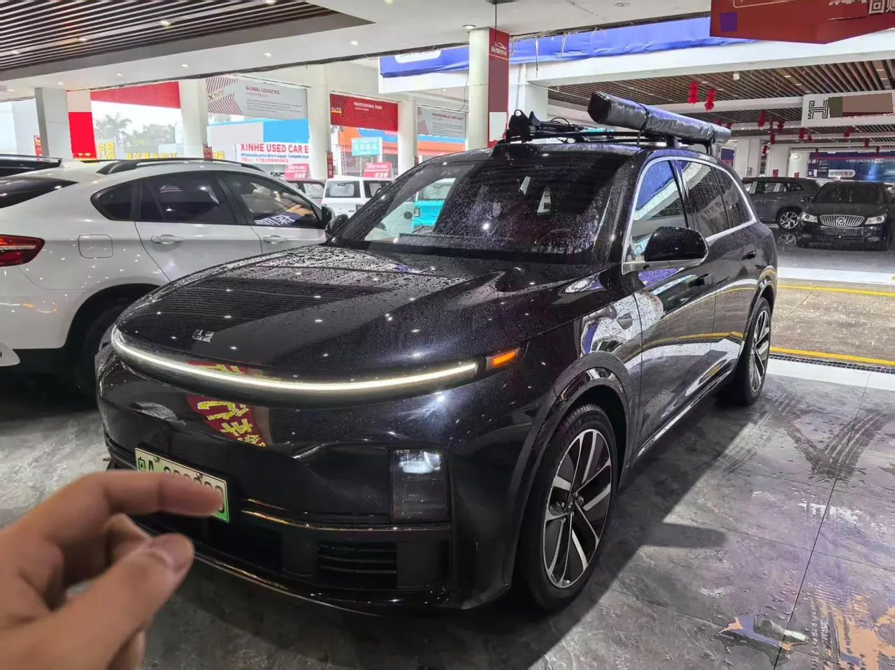 Li 2024 L7 Ultra Automatic - View 1