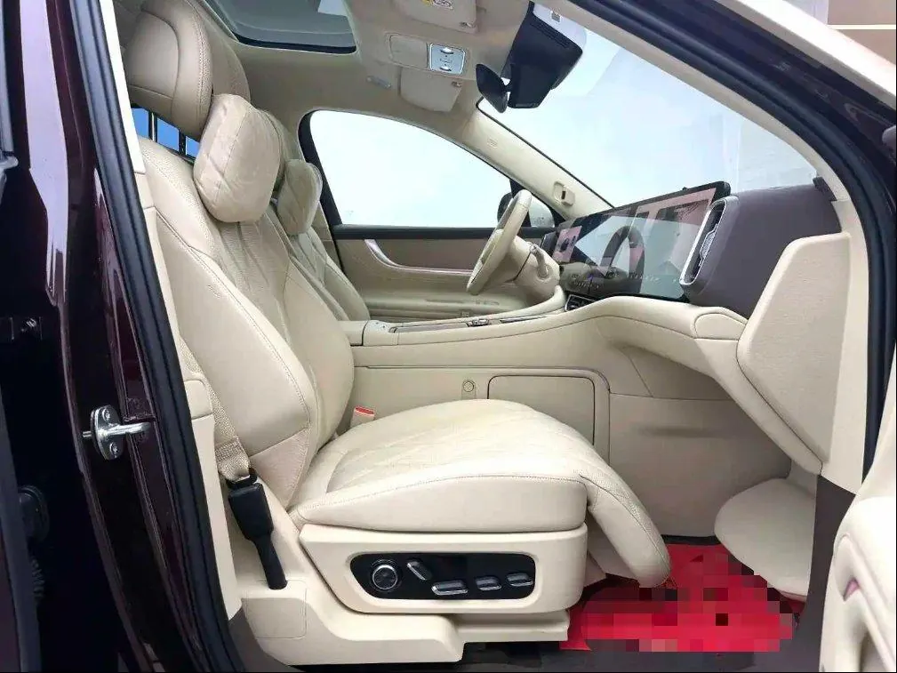AITO 2025 AITO M9 extended range Ultra version 52kWh6 seat version automatic gear 11