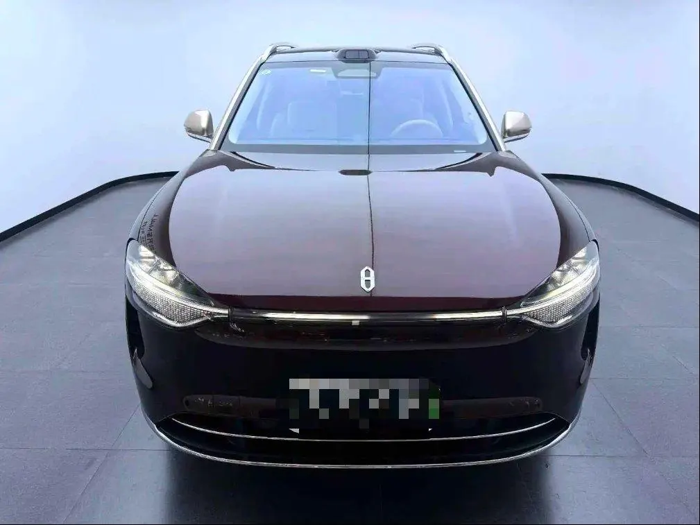 AITO 2025 AITO M9 extended range Ultra version 52kWh6 seat version automatic gear 2