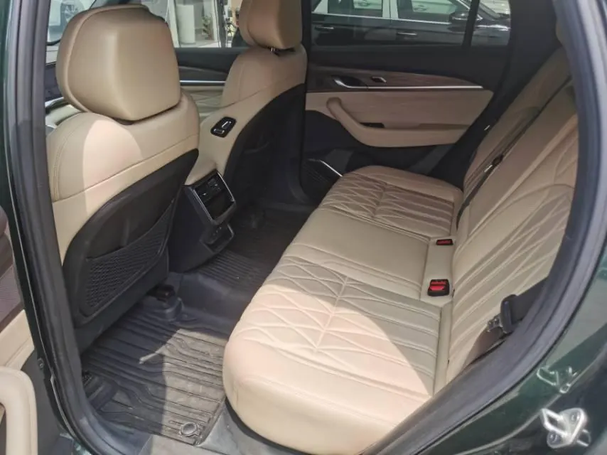 Geely 2025 XingyueL (Monjaro) 2.0TD Oriental Obsidian 4WD full-moon version automatic gear 10