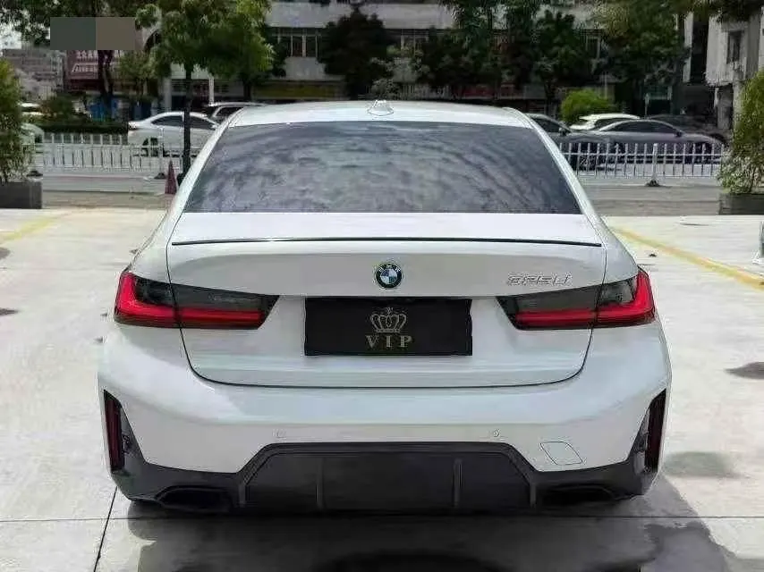 BMW 3 Series 2024 325i 2.0T M Sports Obsidian Night Suit Automatic Gear 4