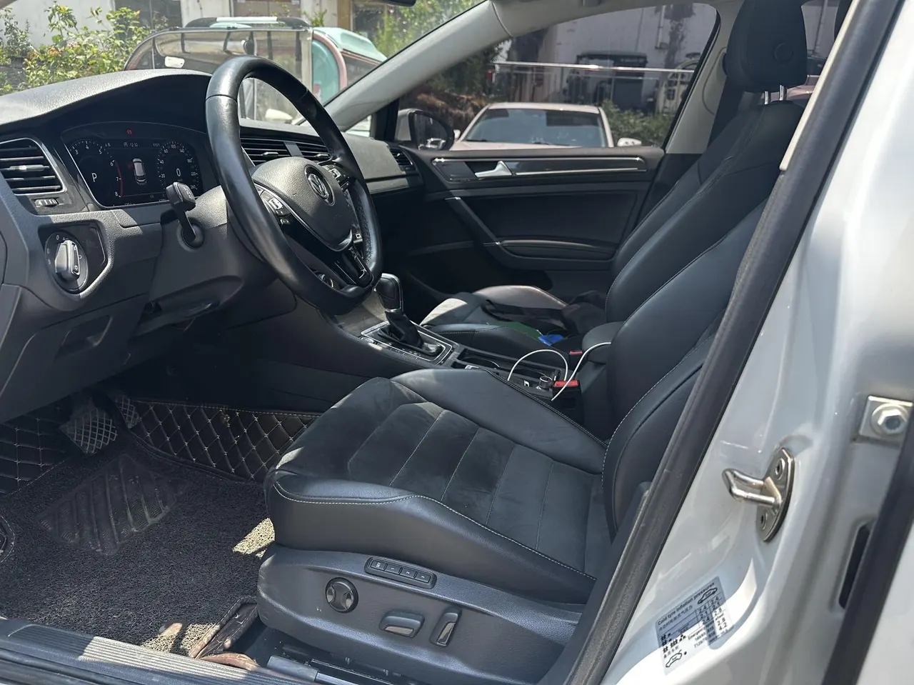 Volkswagen 2020 Golf 7 1.4TSI 280TSI Beloved Edition Deluxe Automatic 5