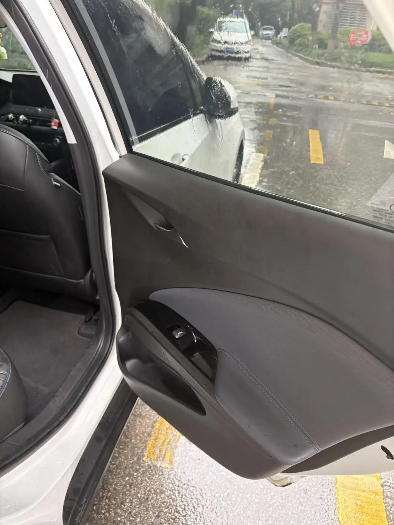 Buick 2020 VELITE 6 PHEV 1.5 Stepless Interconnection Smart Automatic Transmission 9