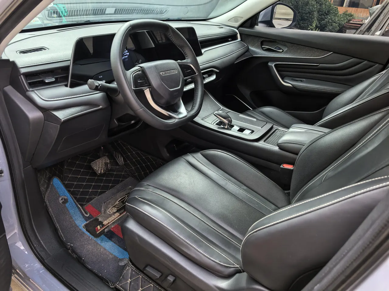 Venucia 2023 big V 1.5T 260T dark horse Pro automatic gear 4