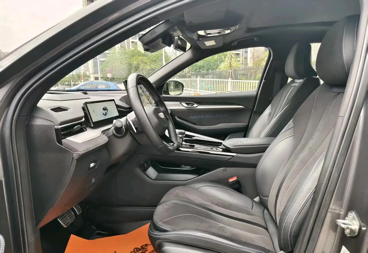 Geely 2025 xingrui 2.0TD oriental obsidian full moon version automatic gear 3