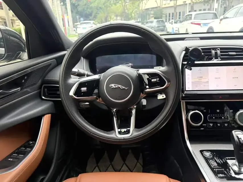 Jaguar 2021 XEL 2.0T 250PS R-DYNAMIC S Enterprising Sports Edition Automatic Gear 3