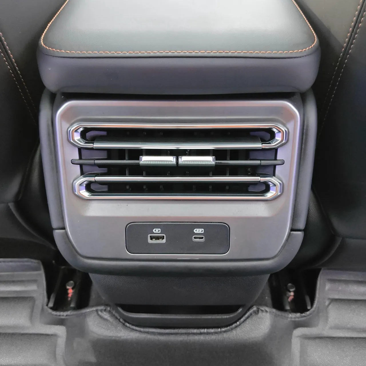 Jetour 2025 ShanHai T1 C- DM 1.5T 150km Haihai Automatic Gear 15