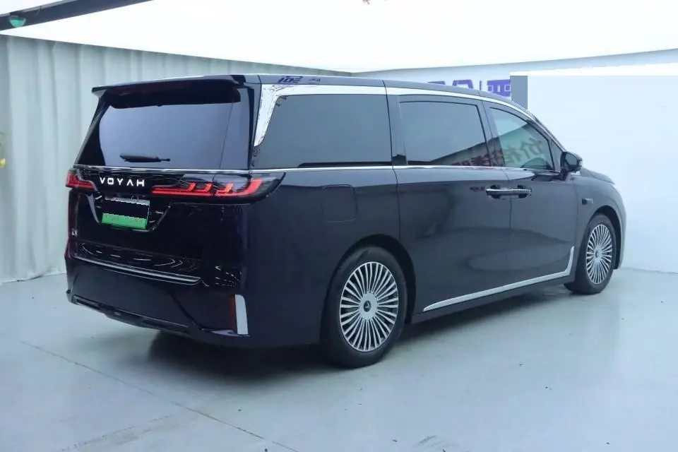 Voyah 2025 dreamers PHEV 1.5T four-wheel drive flagship dry Kun version automatic gear 8