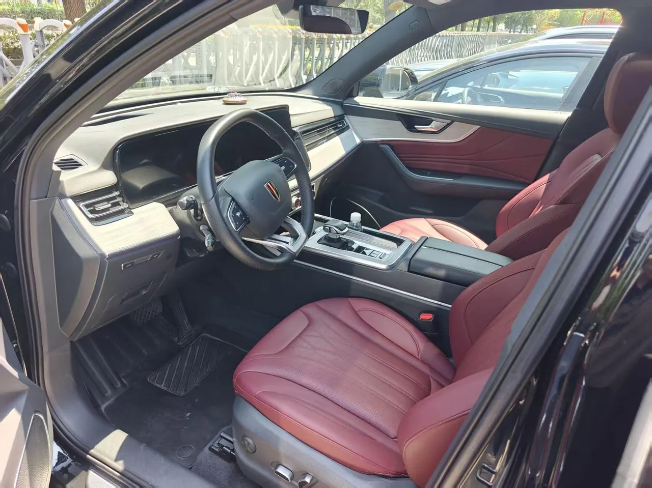HongQi 2025 HS5 2.0T 4-wheel drive Xuan Ying Edition Automatic Gear 2