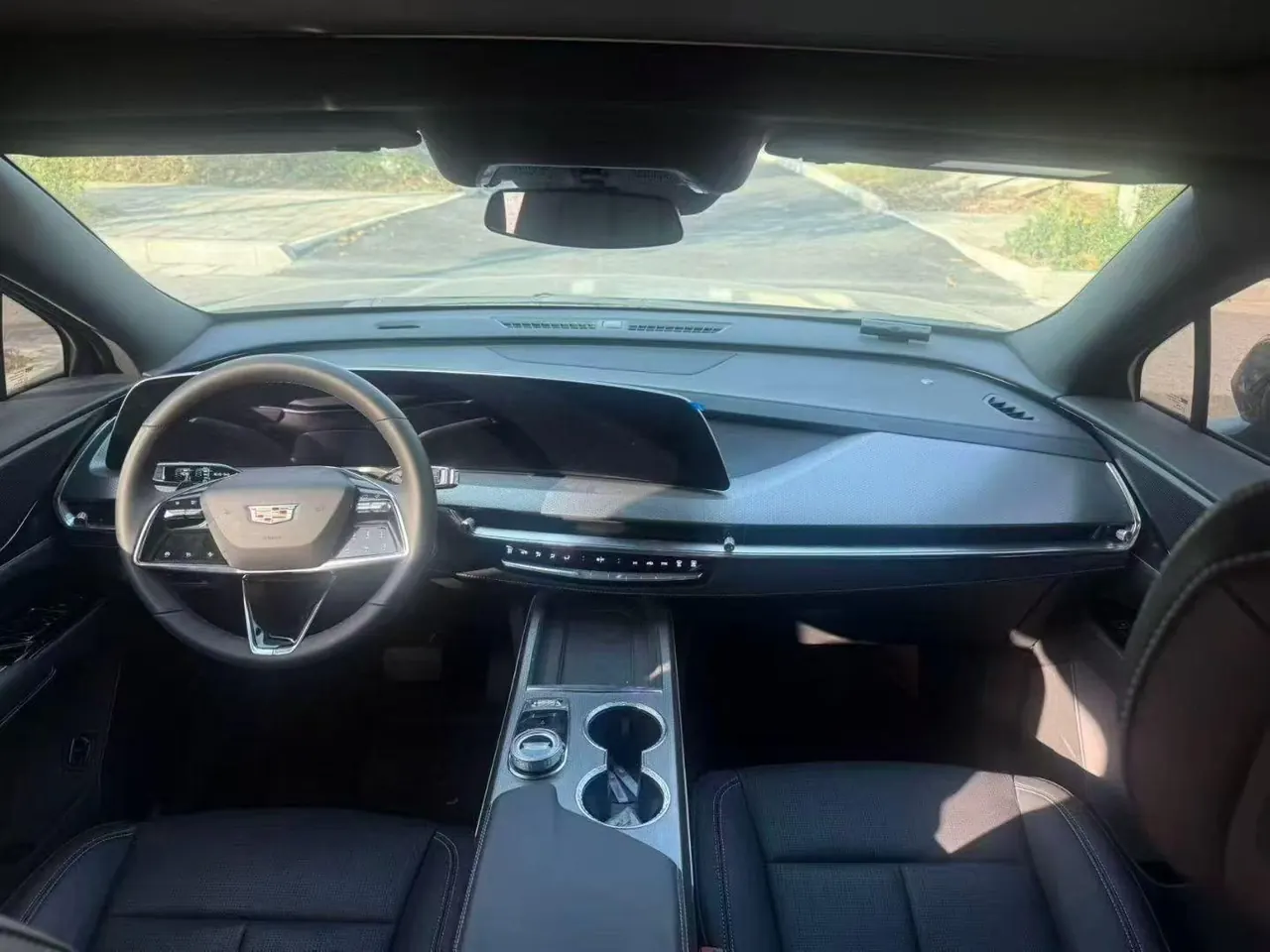 Cadillac 2025 XT5 48V 2.0T Luxury Automatic Gear 5