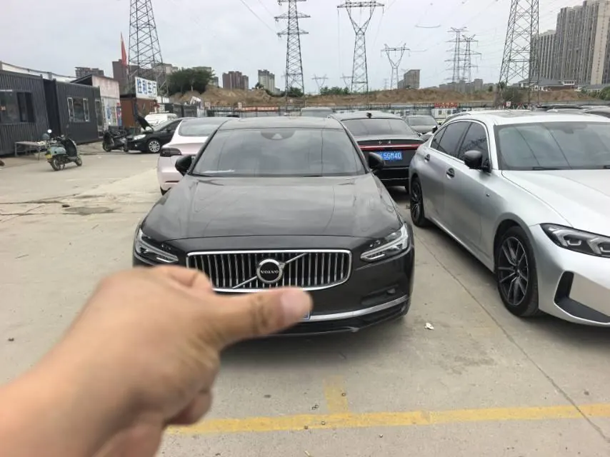 Volvo 2021 S90 48V 2.0T B5 Zhiyuan Deluxe Edition Automatic Gear 2
