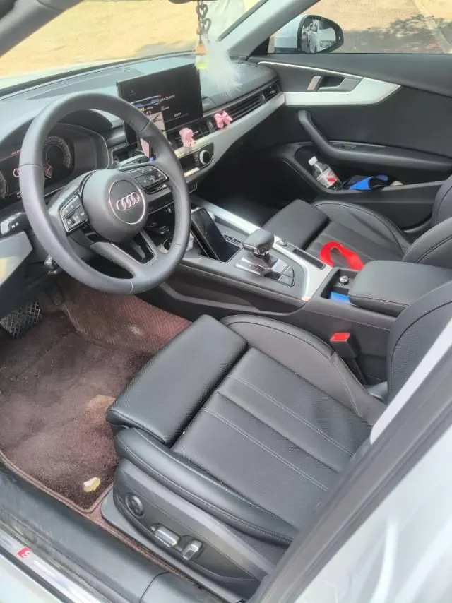 Audi 2024 A4L 2.0TFSI 40TFSI Fashion Dynamic Automatic 2