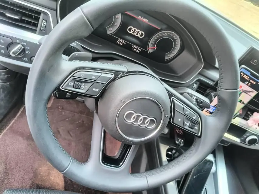 Audi 2024 A4L 2.0TFSI 40TFSI Fashion Dynamic Automatic 3