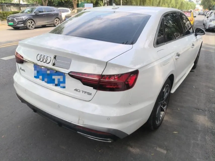 Audi 2024 A4L 2.0TFSI 40TFSI Fashion Dynamic Automatic 7
