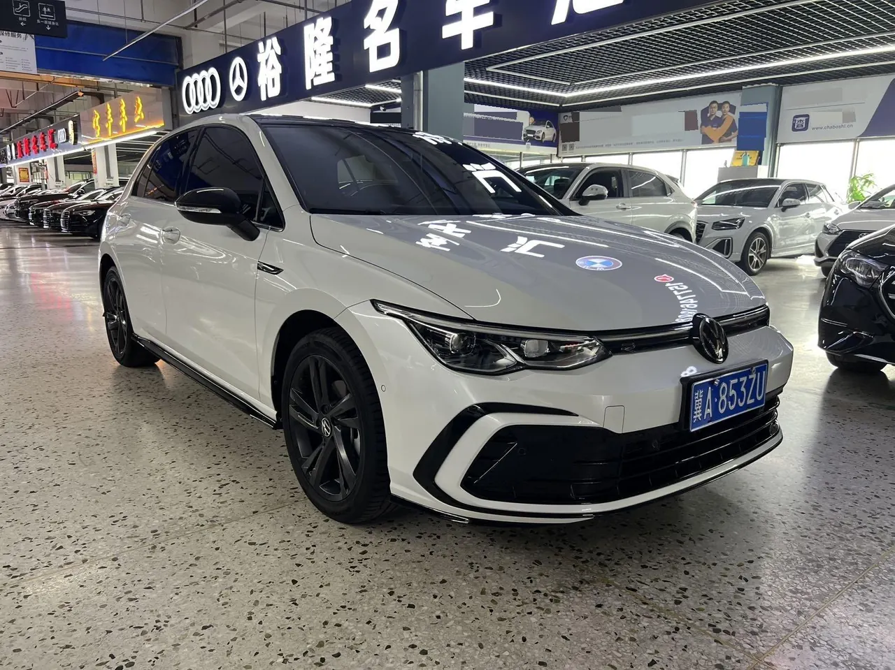 Volkswagen 2021 Golf 8 R-Line 1.4TSI 280TSI Automatic 3