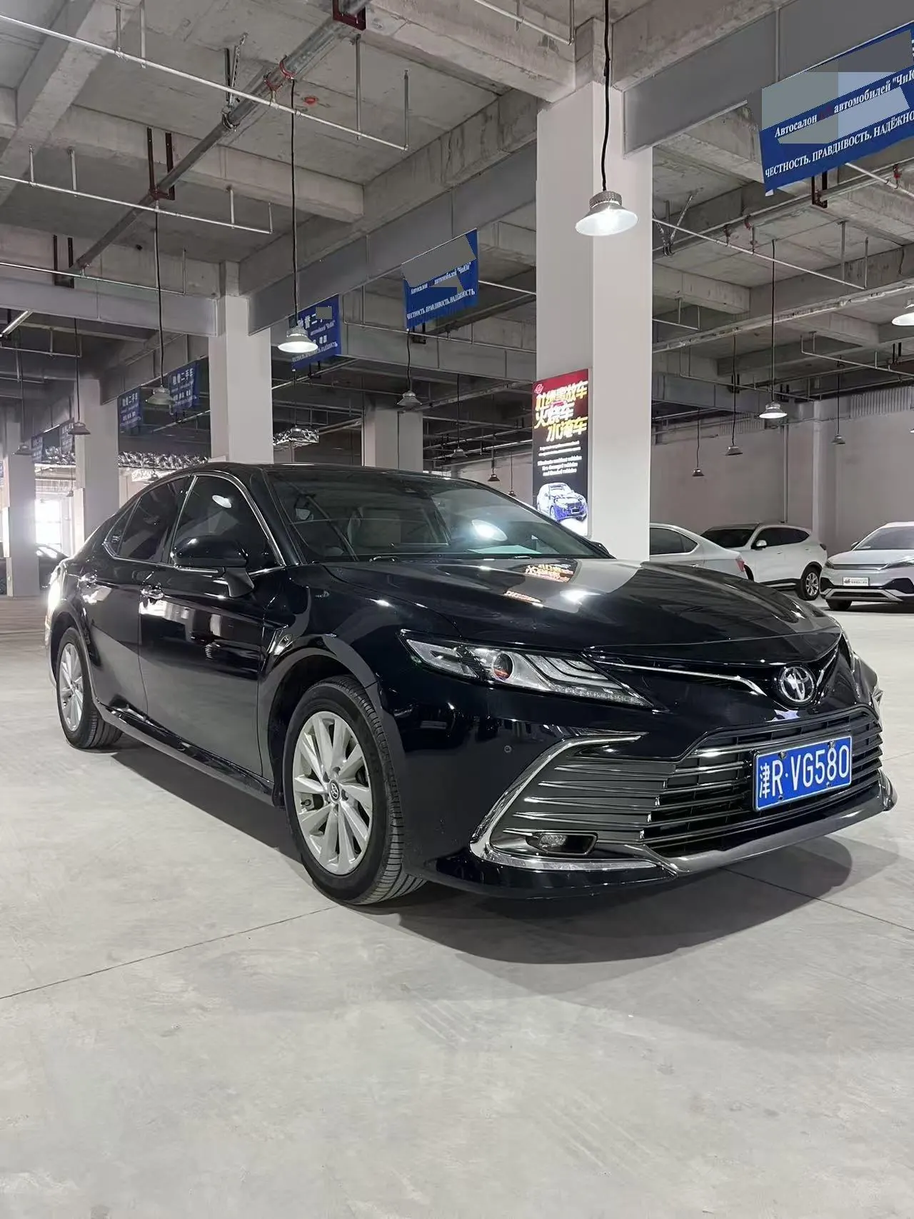 Toyota 2021 Camry 2.0G Stepless Deluxe Edition Automatic Gear 2