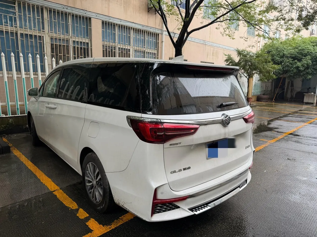 Buick 2021 GL8 ES Lu Zun 2.0T 653T Exclusive Automatic Gear 6