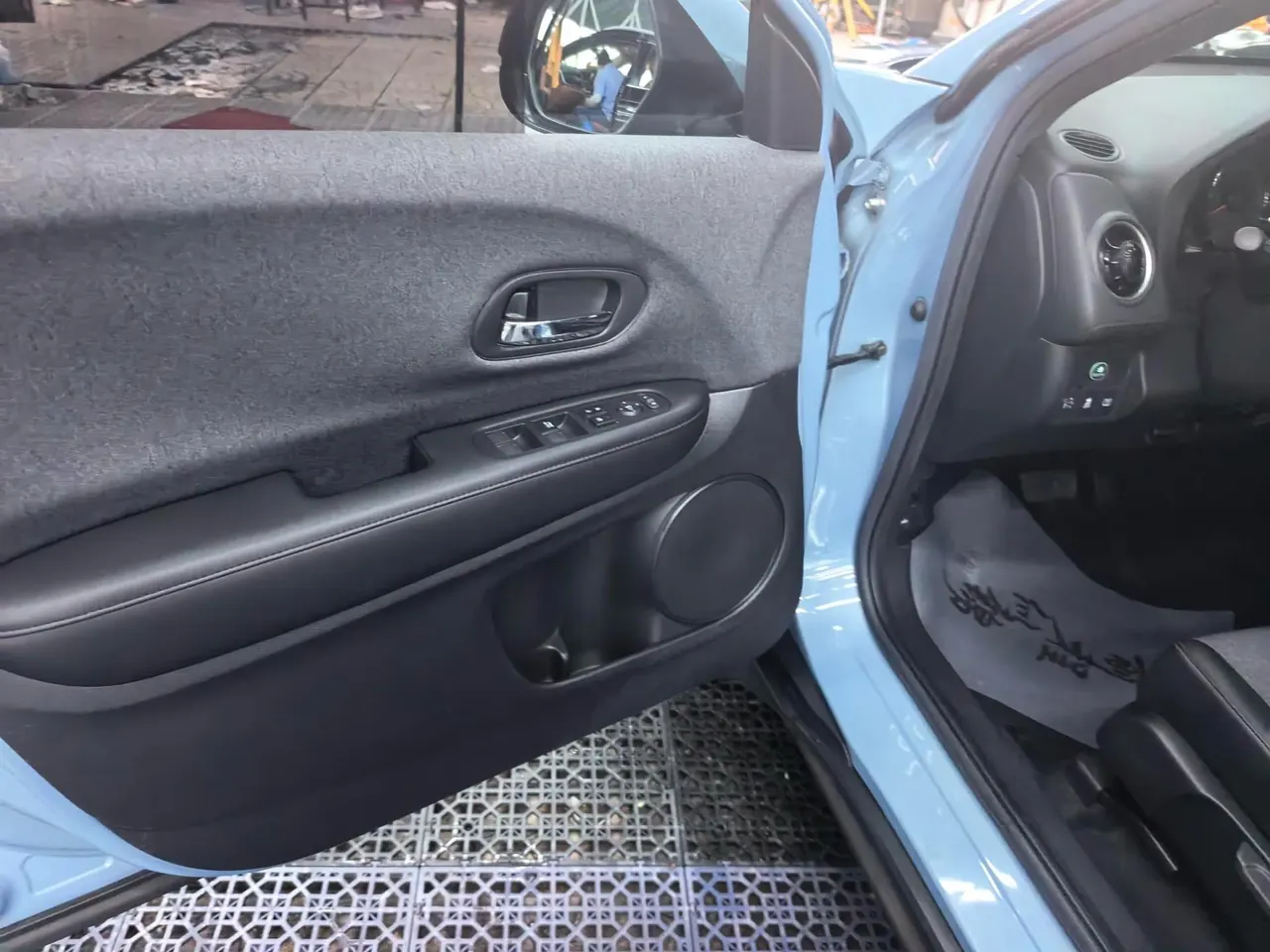 Honda 2020 XR-V 1.5 Stepless Comfort Edition Automatic Gear 3