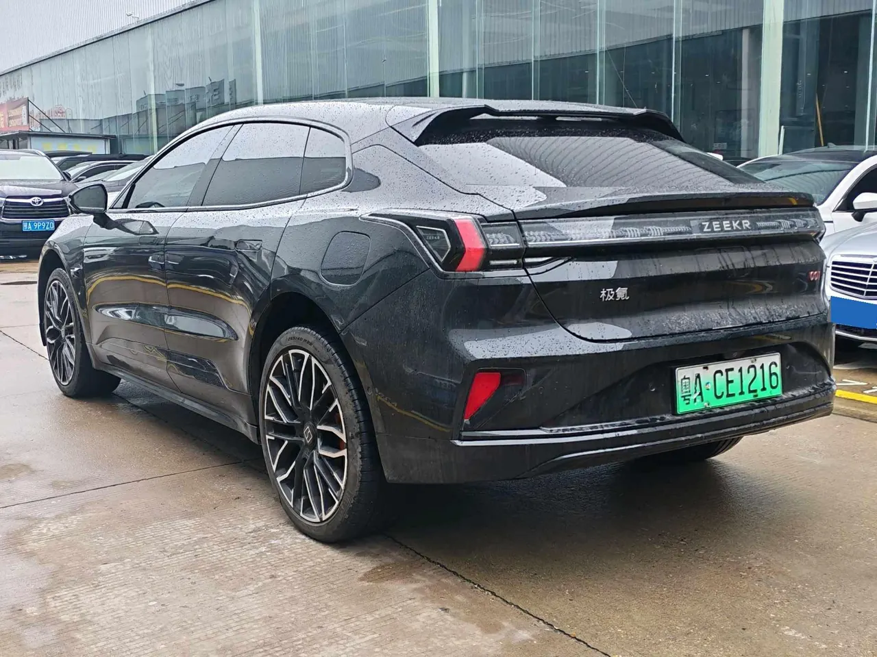 Zeekr 2024 Zeekr 001 YOU version 100kWh four-wheel drive automatic gear 6