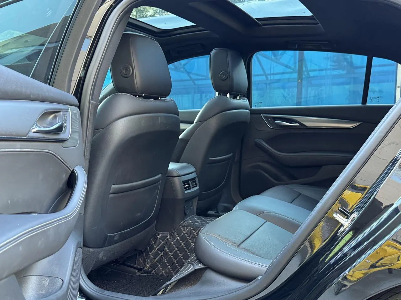 Cadillac 2024 CT5 2.0T 28T Luxury Pro Automatic 3