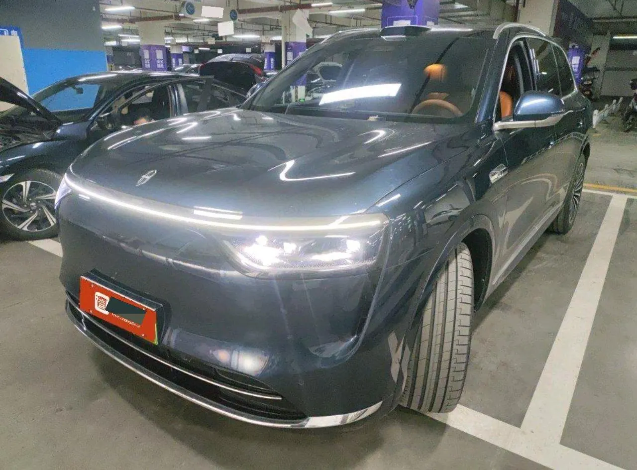AITO 2025 AITO M8 Max Edition 53.4kWh 6-seat Edition Automatic Gear - View 1