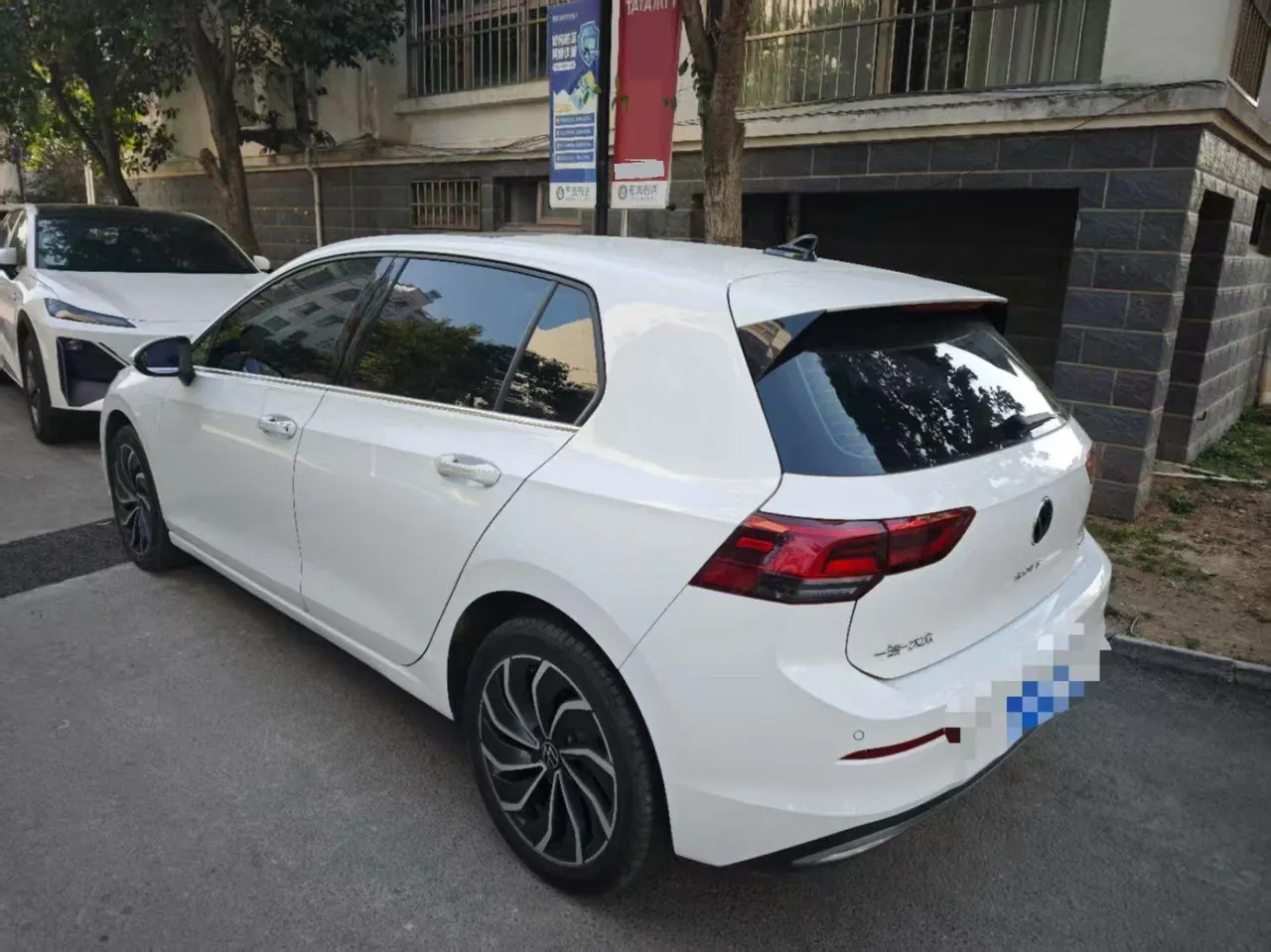 Volkswagen 2021 Golf 8 R-Line 1.4TSI 280TSI Automatic 3