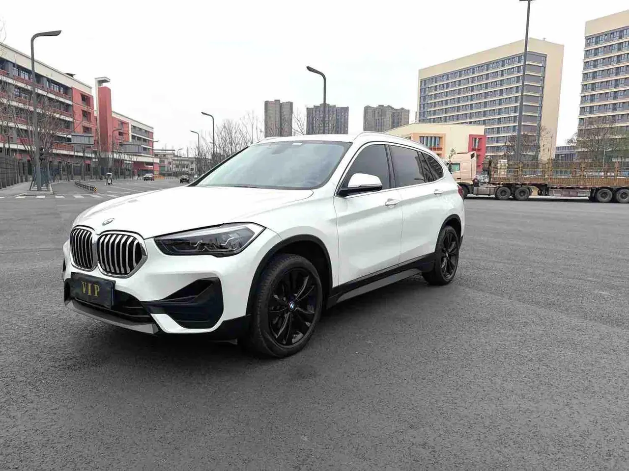 BMW 2020 X1 sDrive20Li 1.5T fashion automatic gear - View 1