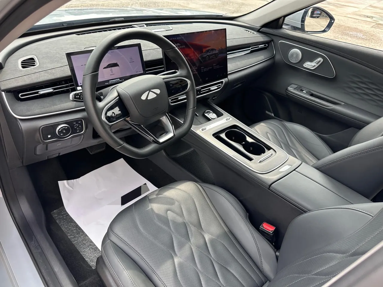 Chery 2025 Fengyun A8L 1.5TGDI 145km Luxury Automatic Gear 4