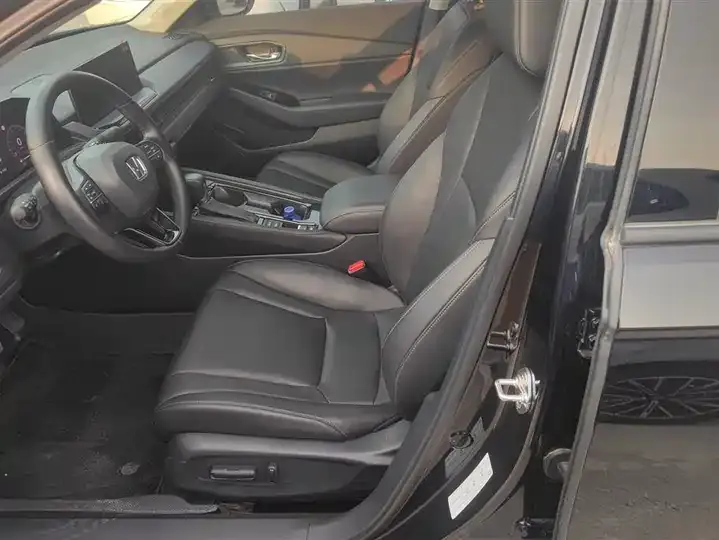 Accord 2024 260TURBO Deluxe Edition 9