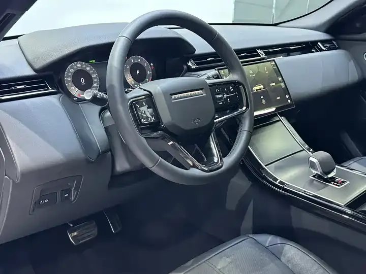 Range Rover Star Vein 2024 Dynamic SE 10