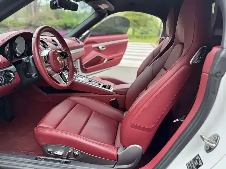 Porsche 718 2020 Boxster 2.0T 4
