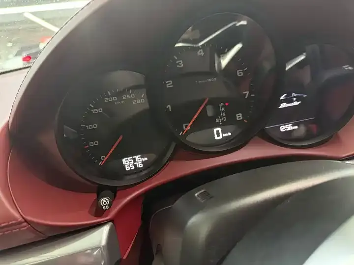 Porsche 718 2020 Boxster 2.0T 5