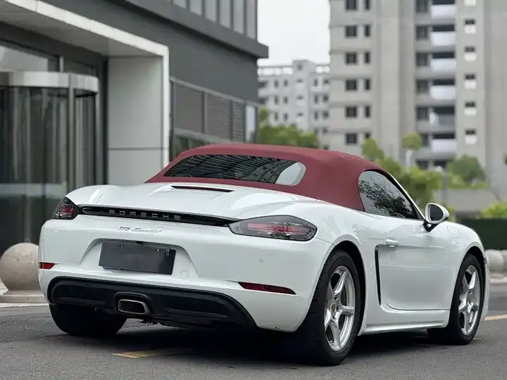 Porsche 718 2020 Boxster 2.0T 8