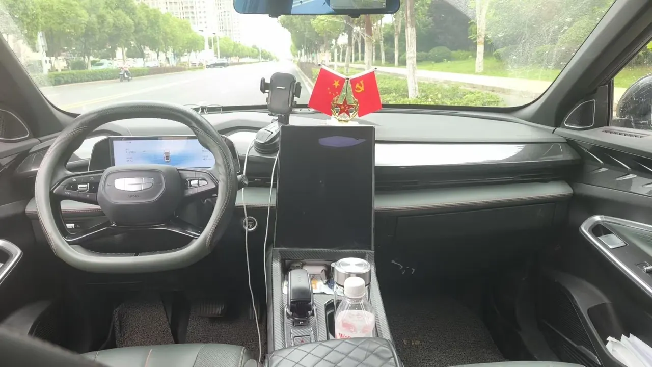 Geely 2024 Boyue 1.5TD Smart Auto - View 1
