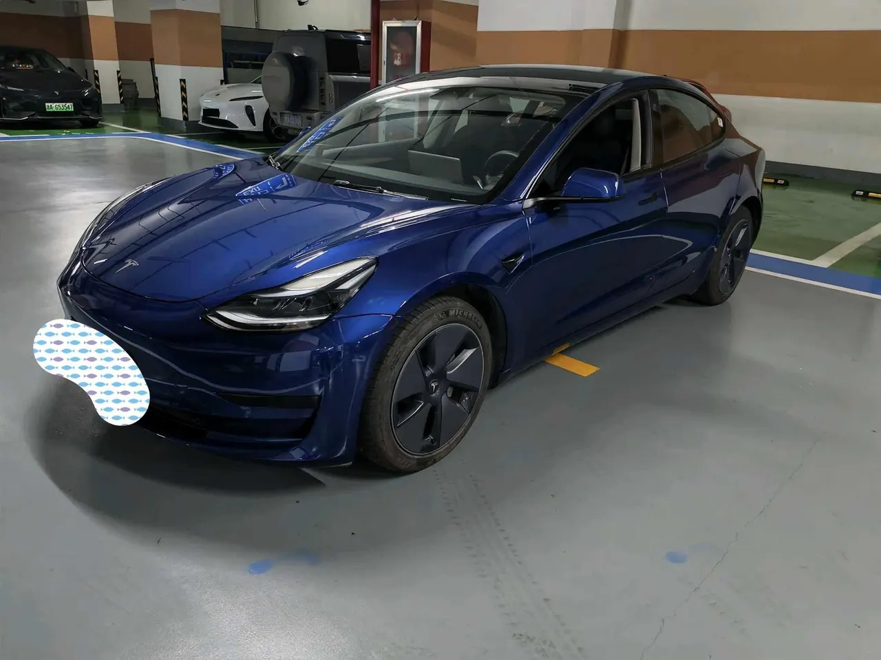Tesla 2022 Model 3 rear-wheel drive version of automatic transmission - View 1