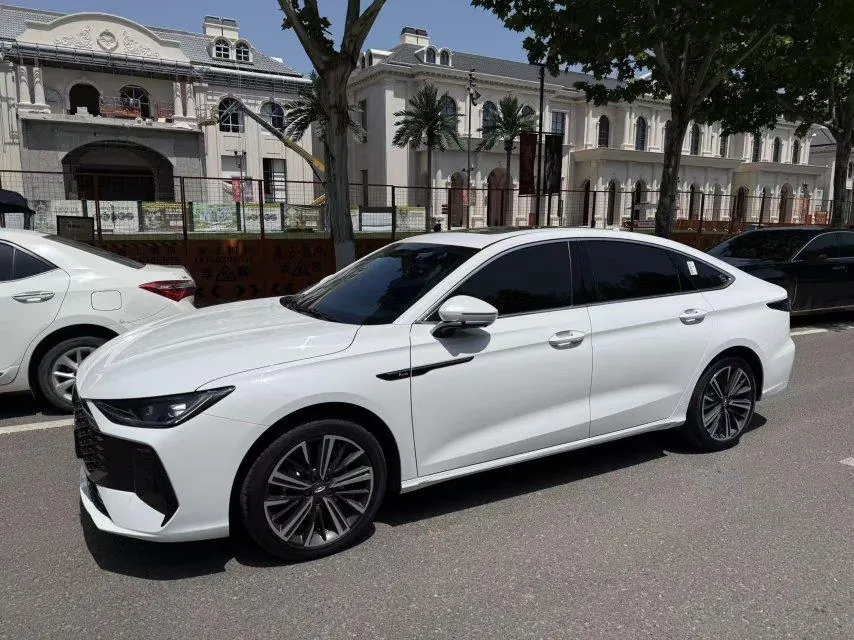 Chery 2025 Erez 8 Pro 1.6TGDI 290TGDI Comfortable Automatic Gear 2