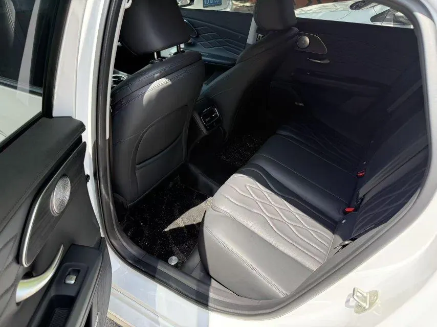 Chery 2025 Erez 8 Pro 1.6TGDI 290TGDI Comfortable Automatic Gear 7