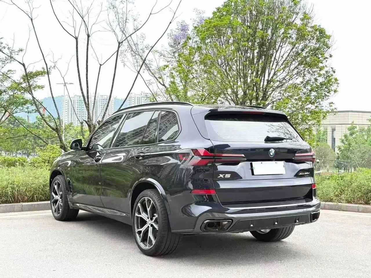 BMW 2025 X5 xDrive30Li 48V 2.0T exclusive m sports obsidian night suit automatic gear 8