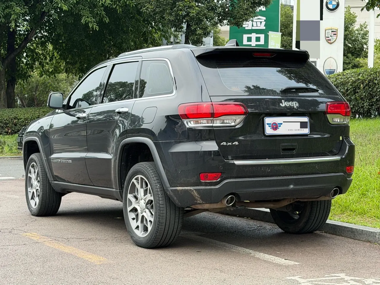 Jeep Grand Cherokee (Imported) 2020 Grand Cherokee 3.0 Elite Navigation Edition Automatic Gear 2