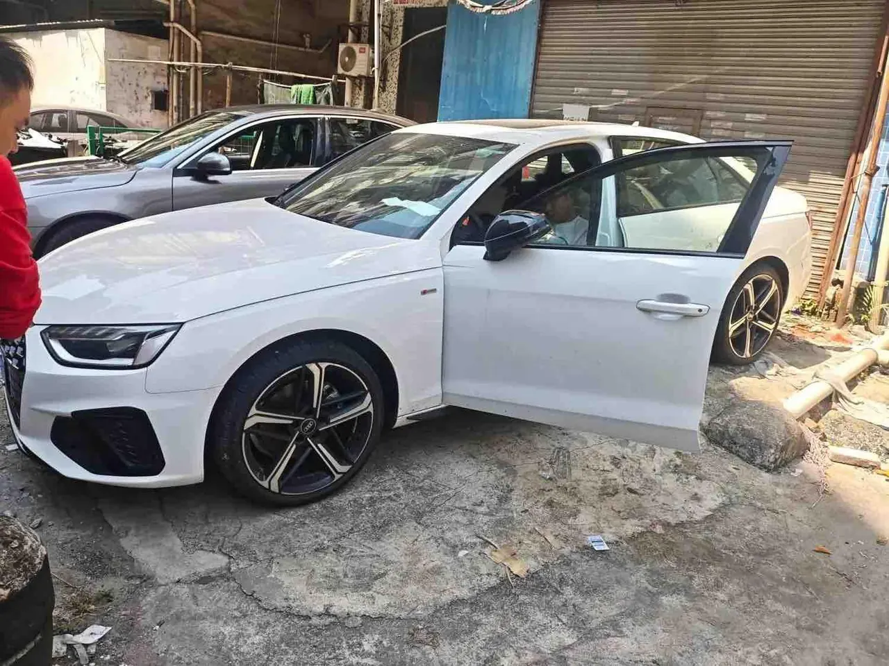 Audi 2024 A4L 2.0TFSI 40TFSI Deluxe Dynamic Automatic 2
