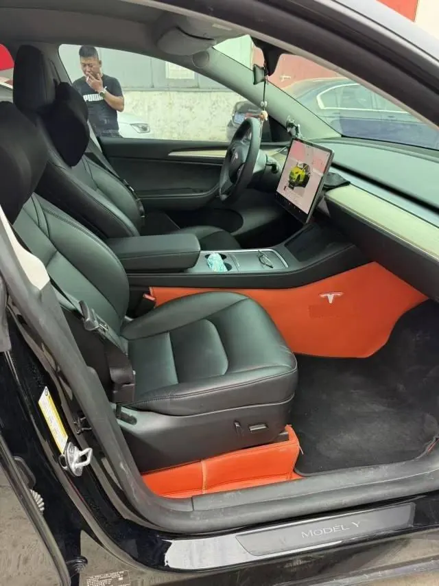 Tesla 2022 Model Y rear-wheel drive version (facelift) automatic gear 2