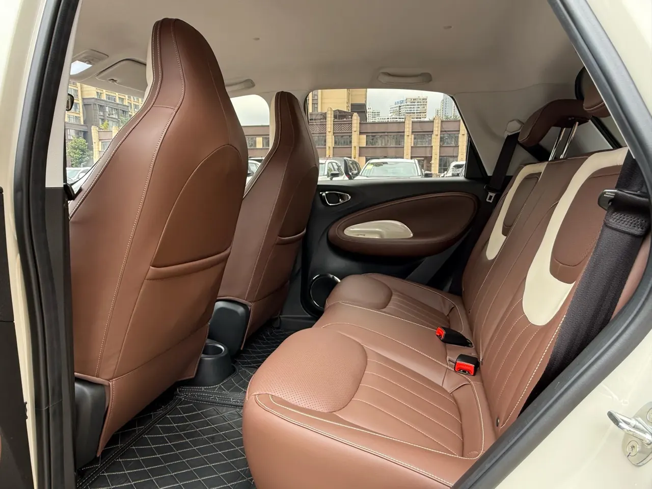 WuLing 2025 Plantronics 410km LingBox Exclusive Automatic Transmission 8