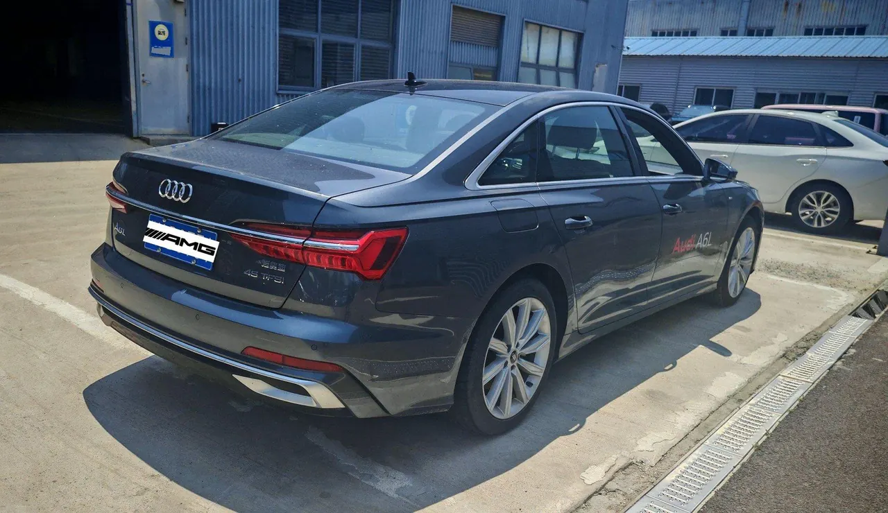Audi 2024 A6L 2.0TFSI 45TFSI Selected Dynamic Automatic 3