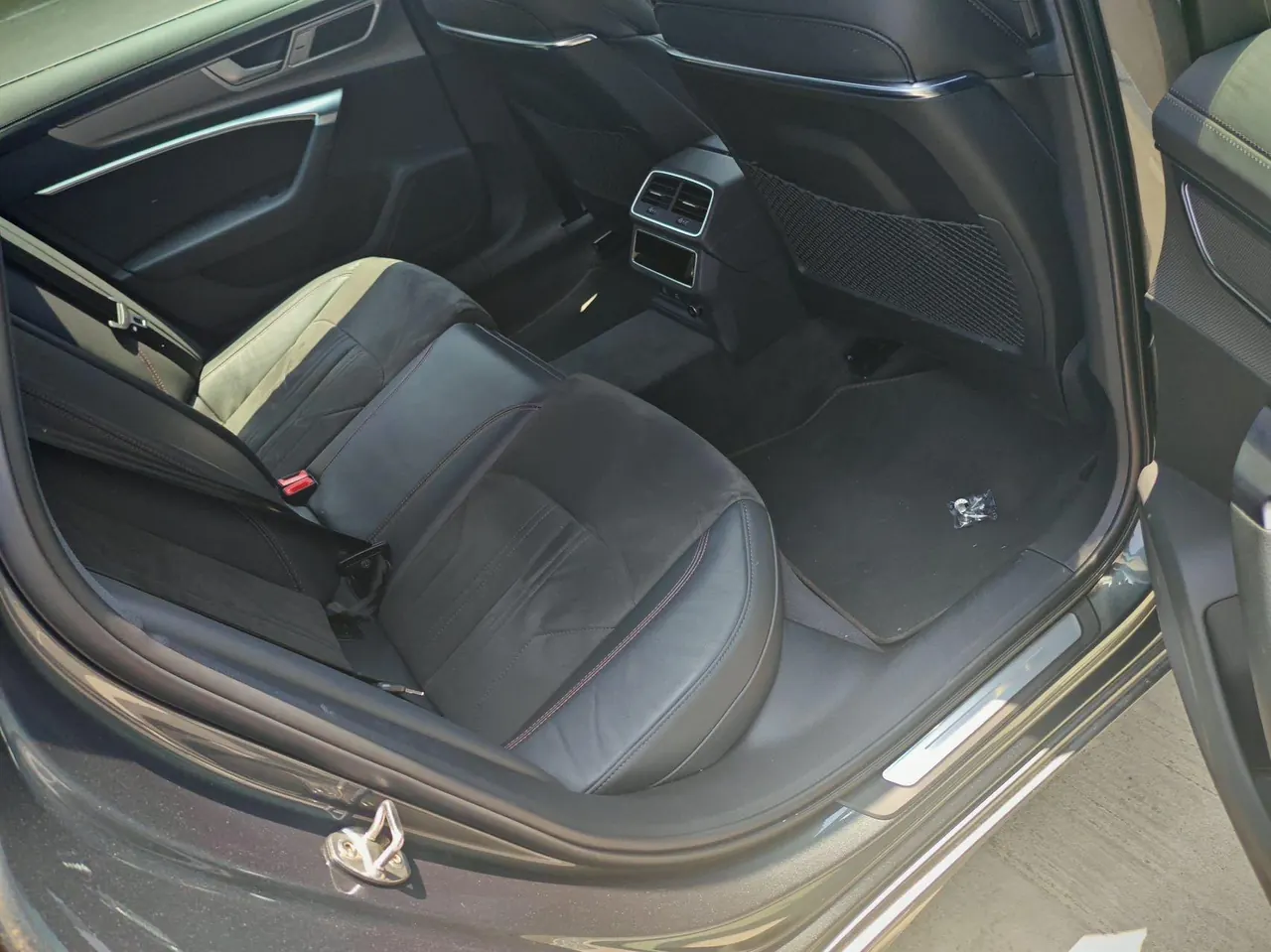 Audi 2024 A6L 2.0TFSI 45TFSI Selected Dynamic Automatic 7