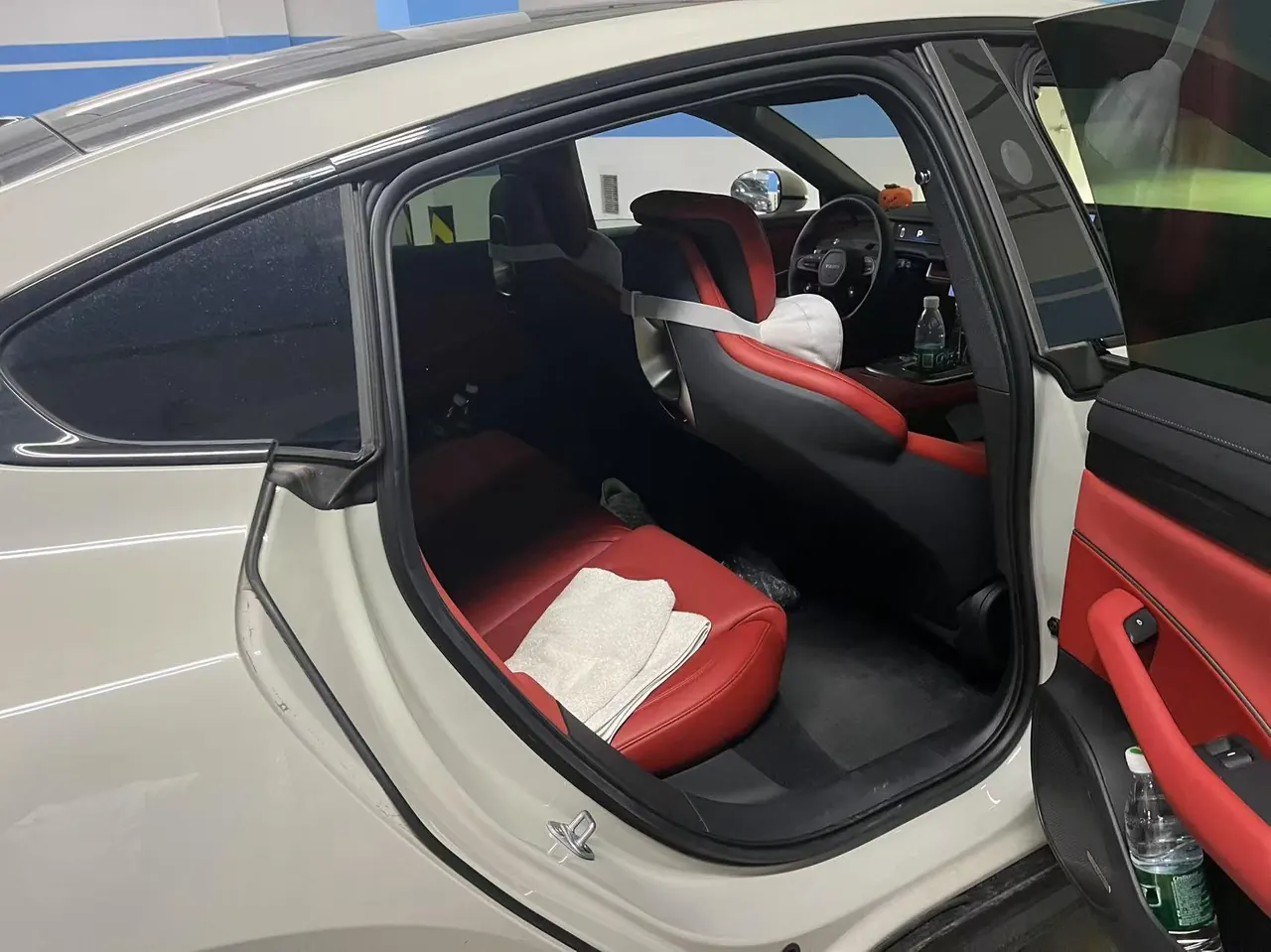MI 2024 SU 7 700km Rear Drive Long Endurance Smart Driving Edition Automatic Gear 2