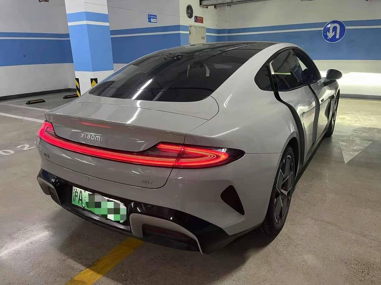 MI 2024 SU 7 700km Rear Drive Long Endurance Smart Driving Edition Automatic Gear 3