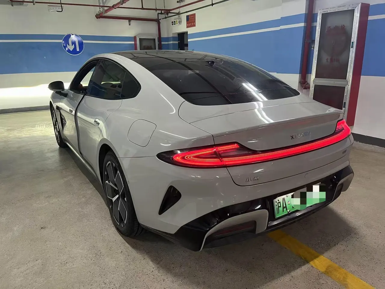 MI 2024 SU 7 700km Rear Drive Long Endurance Smart Driving Edition Automatic Gear 4